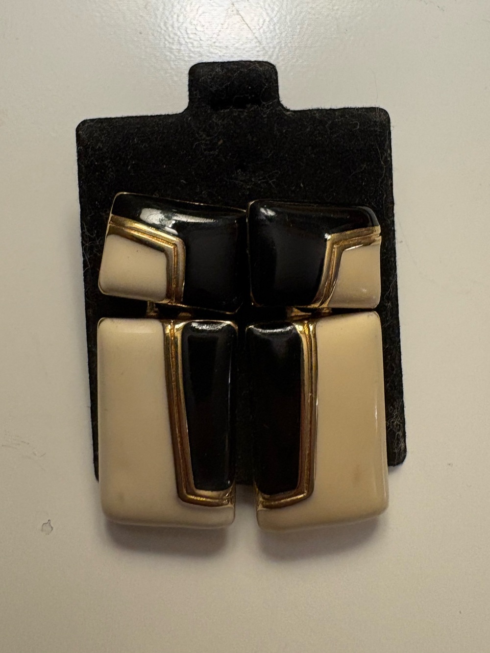 Vintage 90s Monet Cream and White Colorblock Drop Earrings